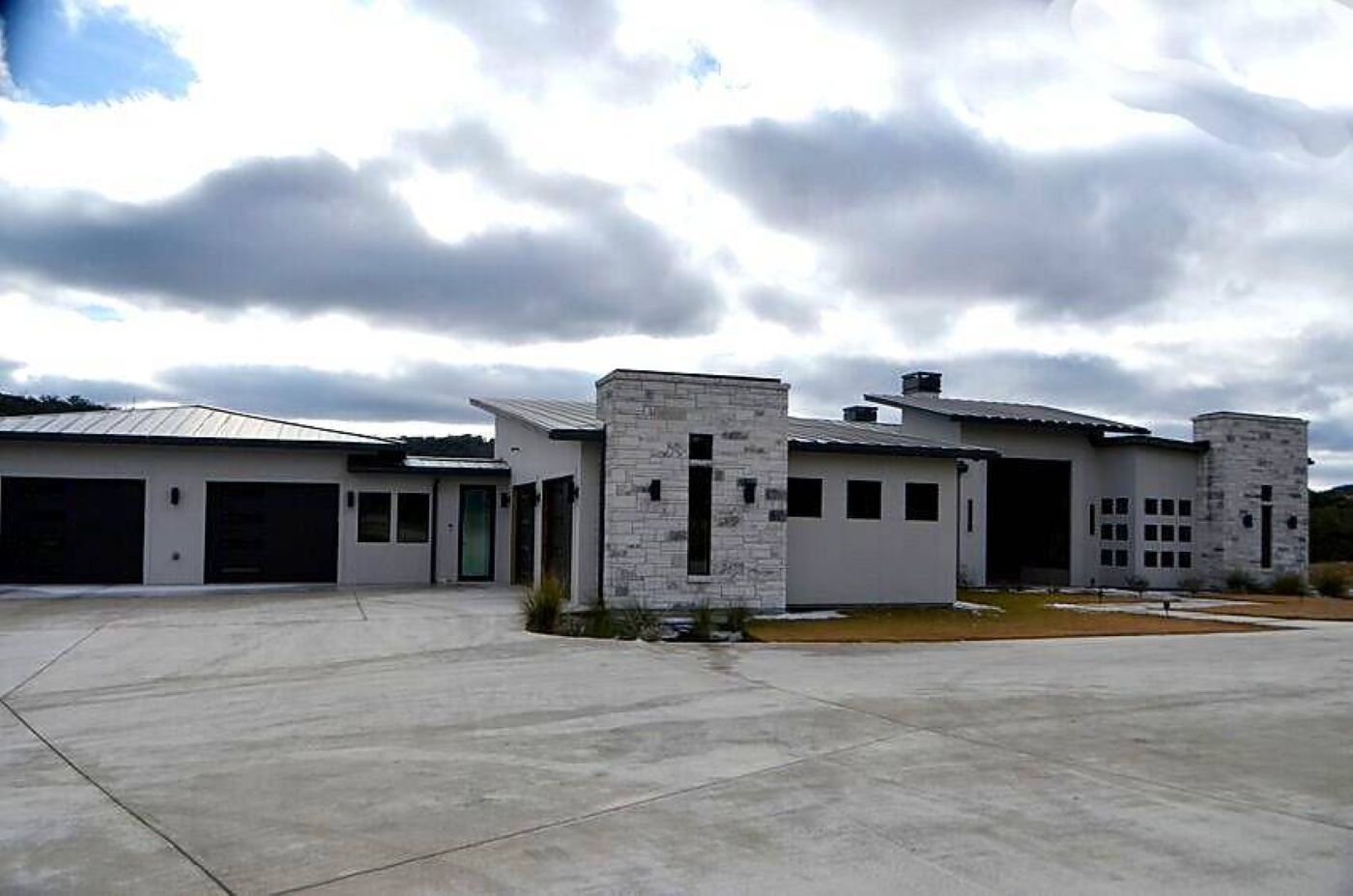 2023 ARDA Award Winner - Modern Contemporary Custom Home Texas Hill Country