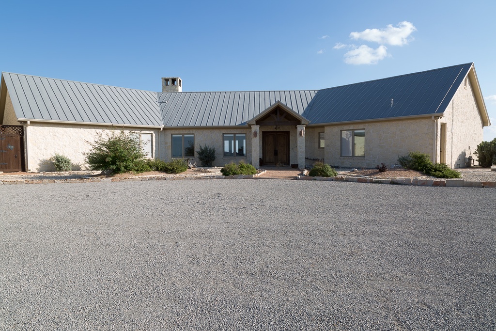 Energy-efficient SIP framed home design - Structural Insulated Panels - Kerrville TX - Riverside Home Designs Custom Home Portfolio